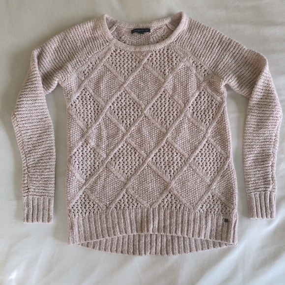 American Eagle Outfitters Sweaters - Flash sale! AE Pink Sweater